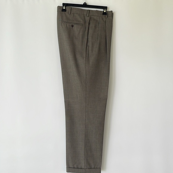 Nautica Suit - Picture 5 of 6